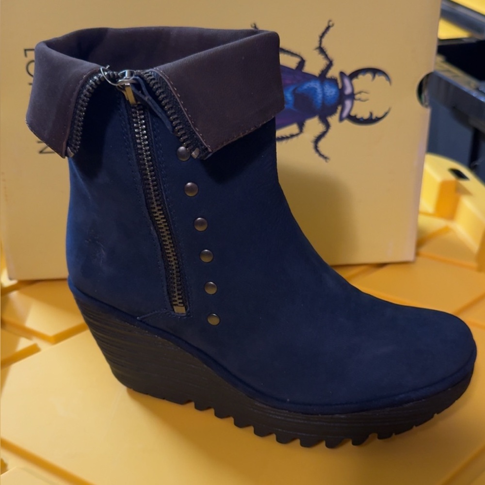Fly London Women's Yex Wedge Mid Boots Ocean Blue Suede Size 6 NEW AUTHENTIC